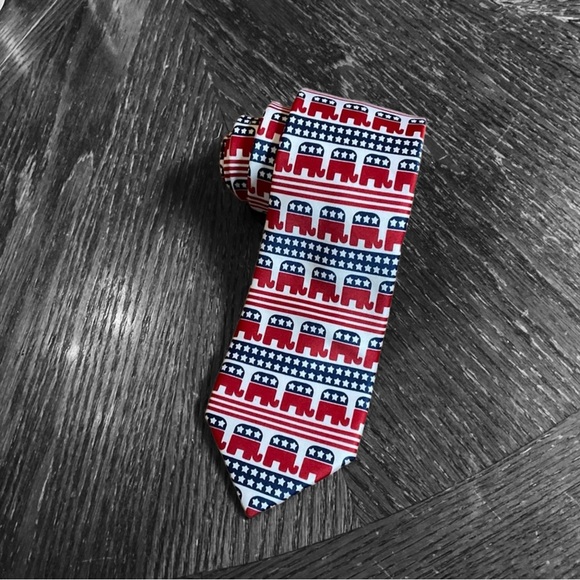 🇺🇸🐘Republican Elephant Patriotic Stars & Stripes Men’s Necktie! - Picture 5 of 15